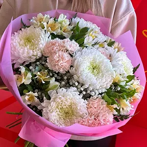 White & Light Pink Bouquets