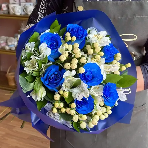 LUNA Blue Roses & White Alstroemeria Flower Bouquet
