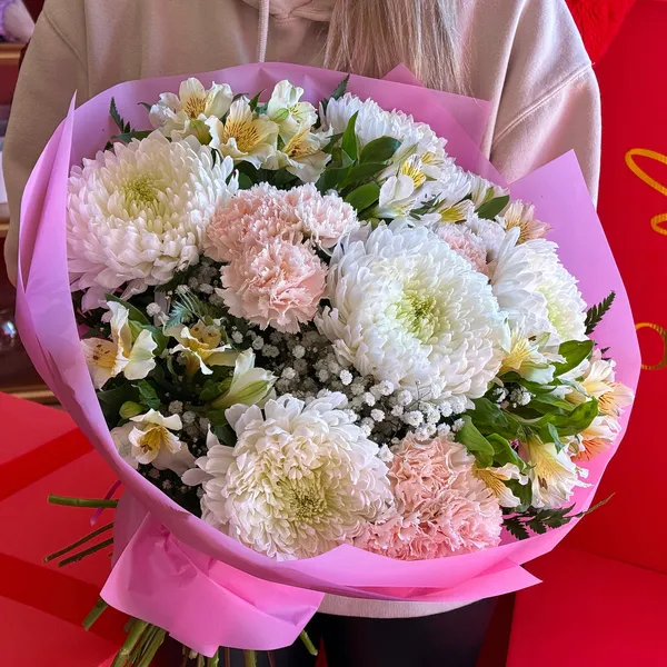 Monica Mums Alstroemeria & Dianthus Flower Bouquet