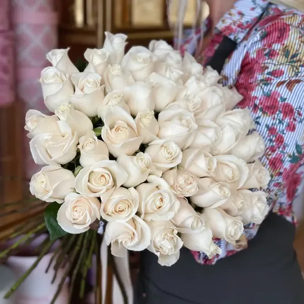 White Long Stem Roses Bouquet