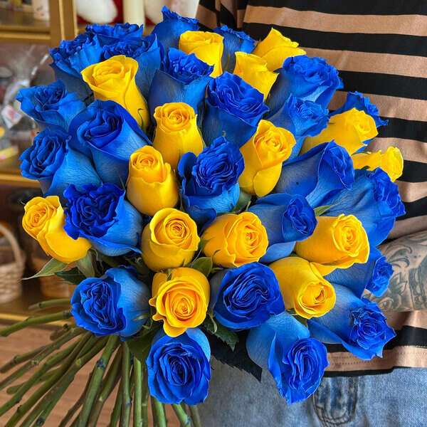 Yellow & Blue Roses Mix Bouquet