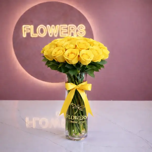 Yellow Long Stem Roses in Signature Vase