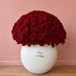 Wow Arrangement 300 red Roses in a Signature White Vase